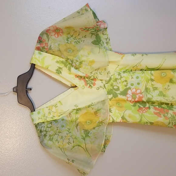 Vintage 1960's/70's Buttercup Yellow Dress - Picture 2 of 12